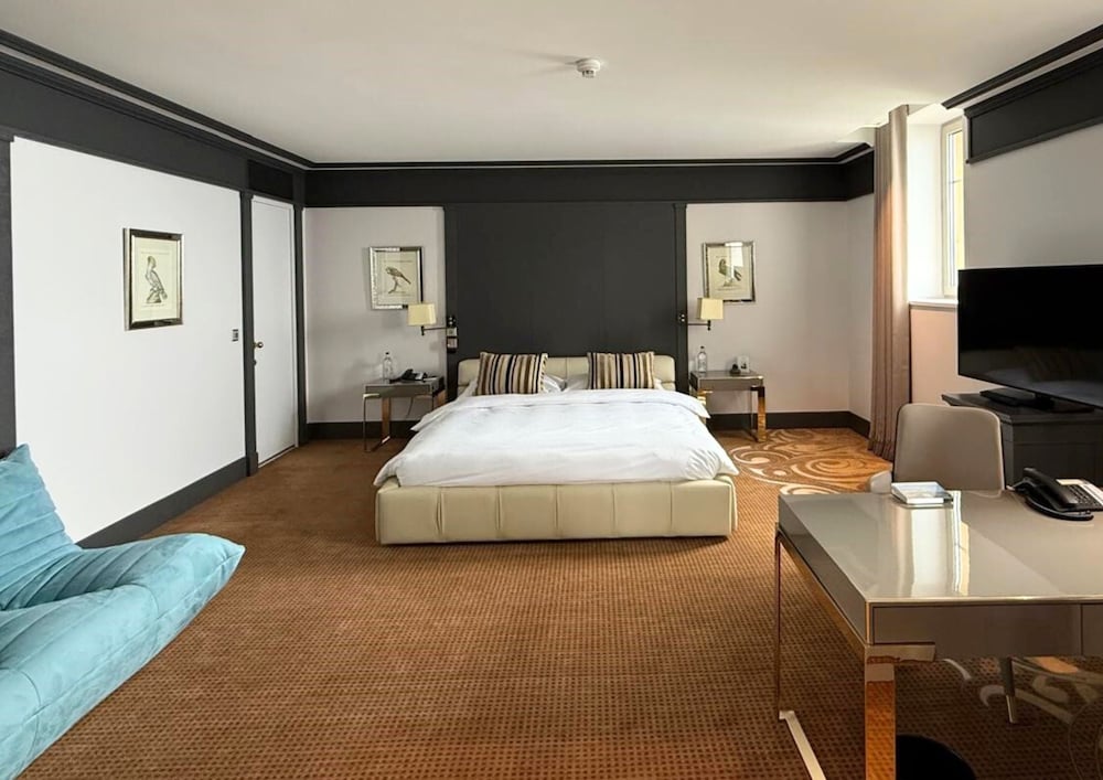Executive Suite photo 2