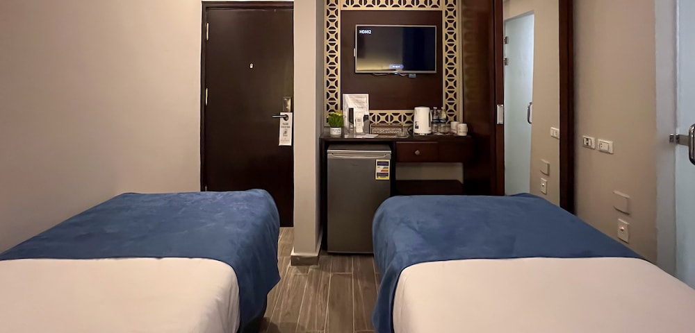 Economy Room - Photo 15
