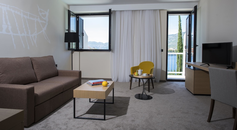 Superior suite with seaside balcony - Photo 6