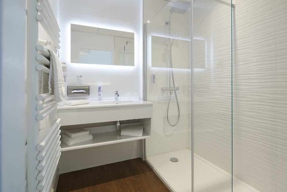 Executive Room - Photo 2