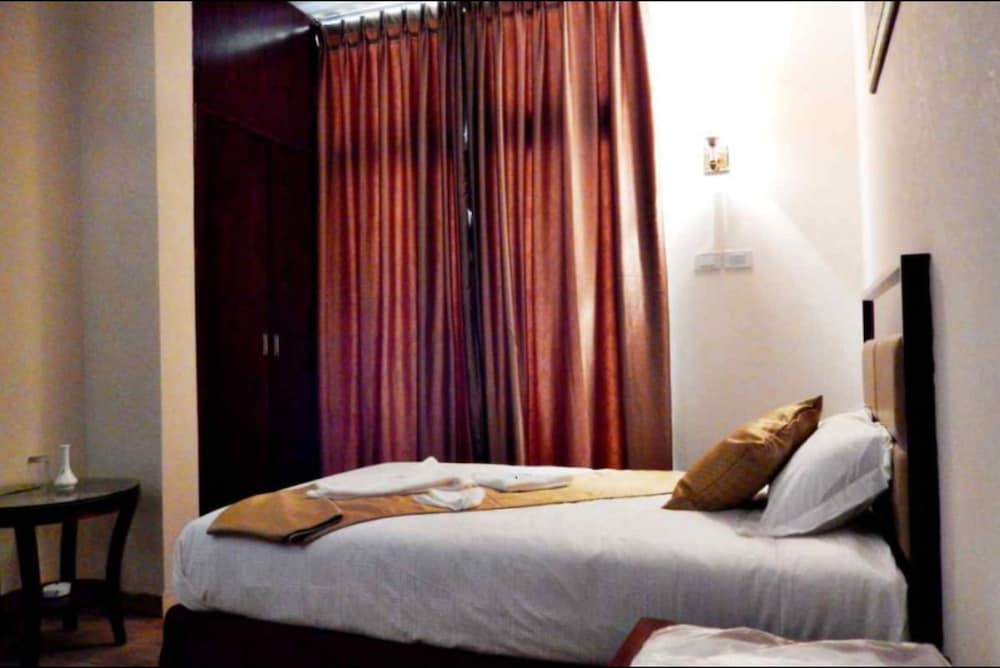 Basic Single Room photo 2