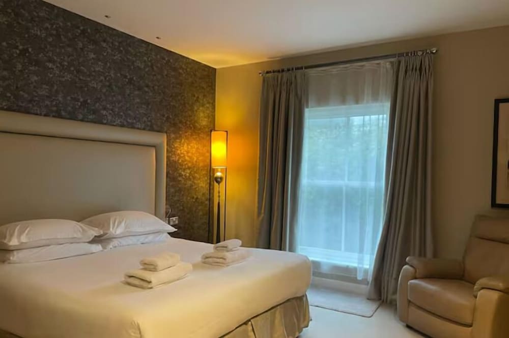Room 12