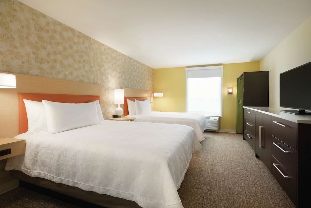 Suite 1 Bedroom 2 Queen Beds Non Smoking photo 2