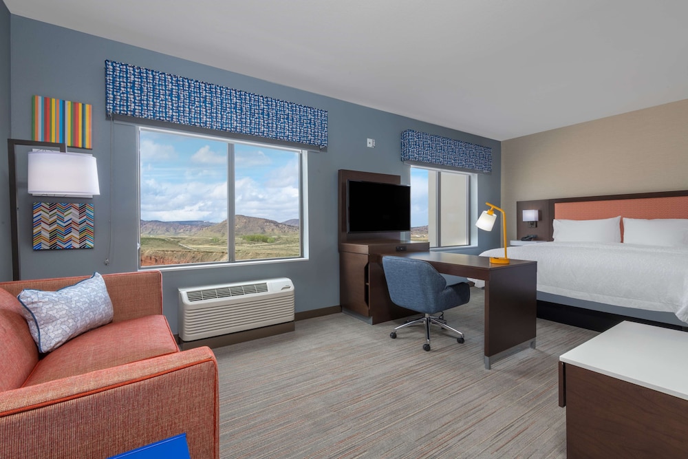 Suite, 1 King Bed, Accessible, Refrigerator & Microwave (Hearing) - Photo 4