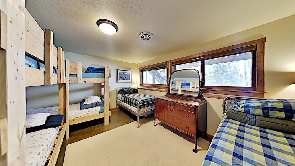 Cabin, Multiple Beds, Kitchen photo 2