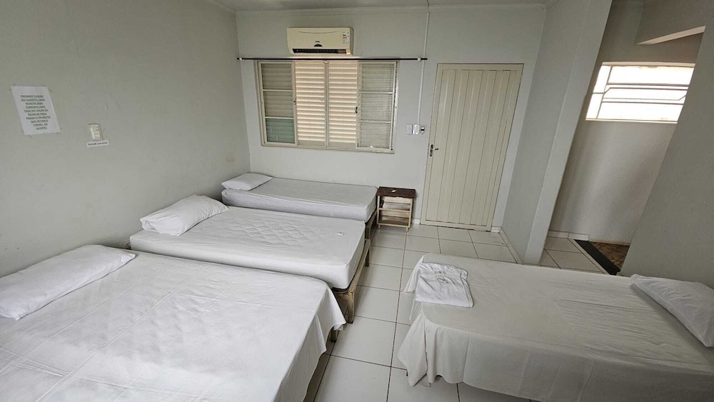 Economy Triple Room
