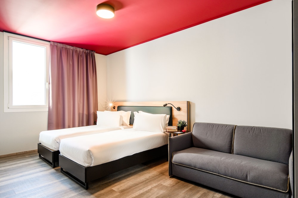 Superior Double or Twin Room photo 2