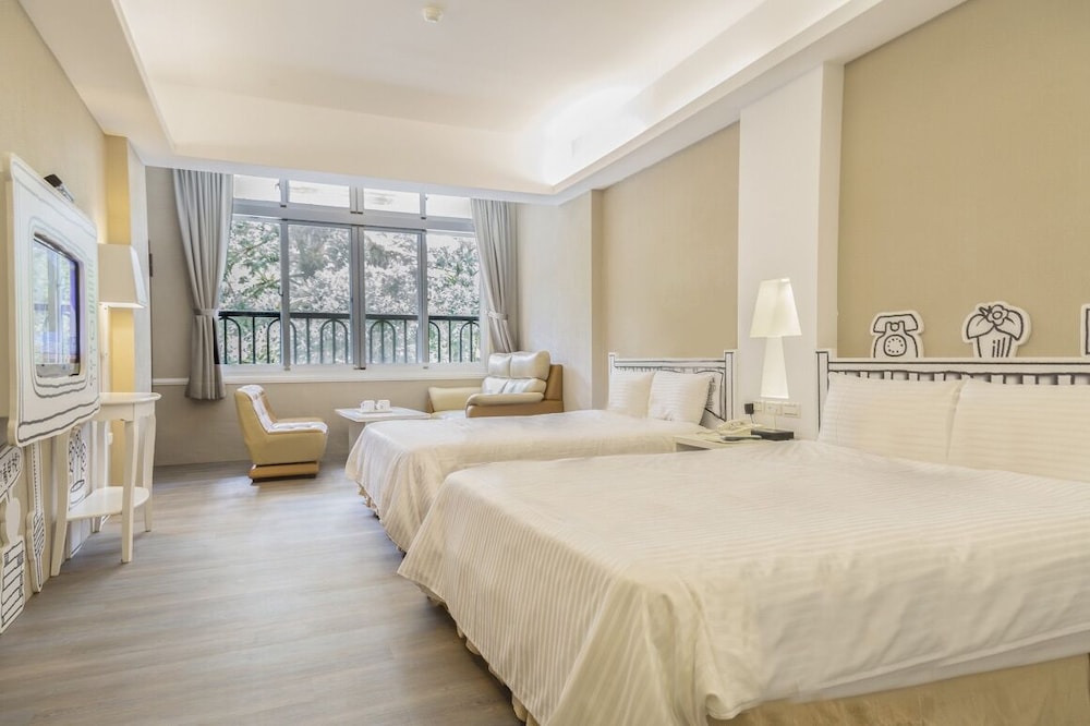 Signature Quadruple Room, 2 Double Beds(Run of house) photo 3