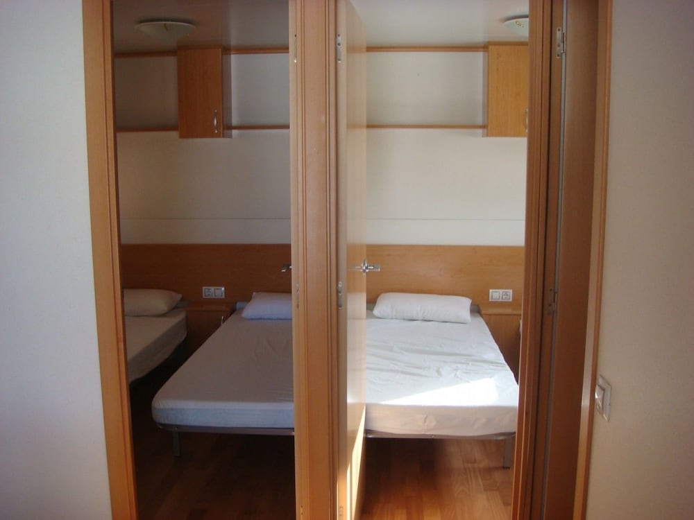 Bungalow Comfort, 2 Dormitorios, Terraza (Boix)