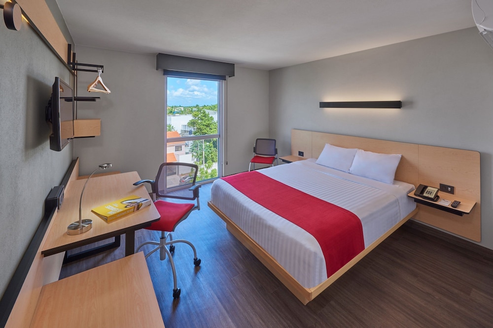 Room, 1 Queen Bed - Photo 3