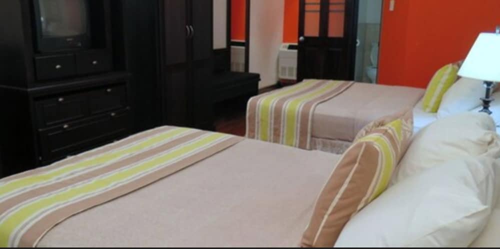 Superior Double Room, 2 Double Beds (Lotus) photo 2