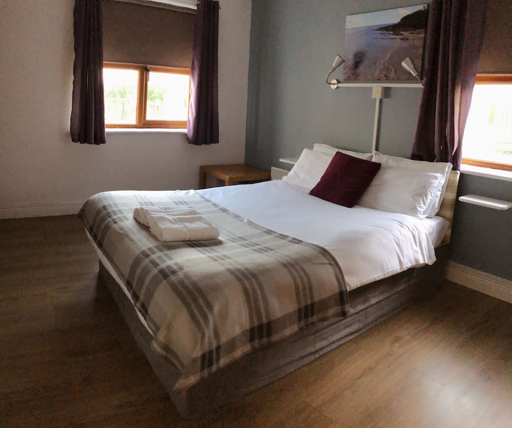 Standard House, Accessible, Ensuite (Standard Holiday Homes) photo 1
