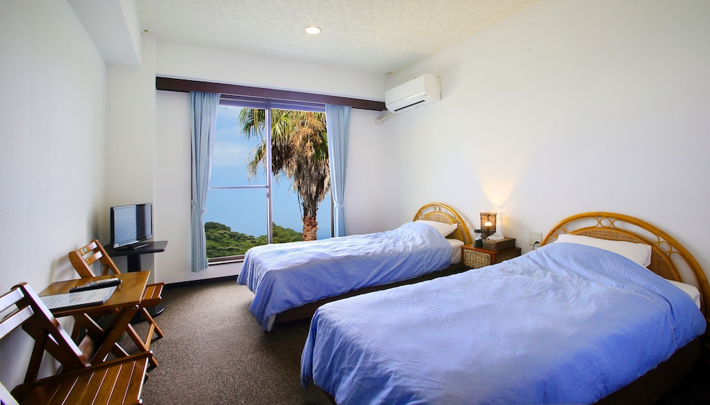 Economy Twin Bed Room [4th floor, No elevator, Ocean side] Non-smoking photo 1