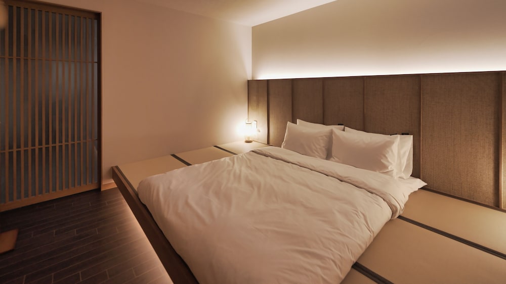 Premium Twin Room