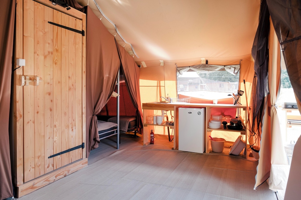 Tent photo 3