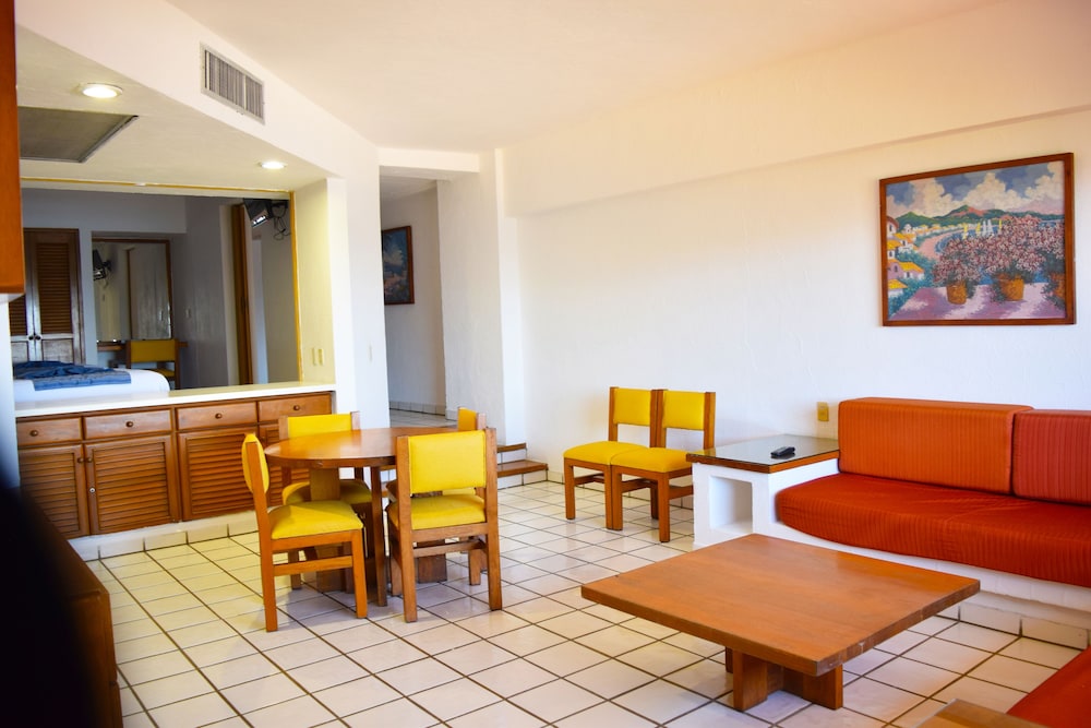 Suite, Kitchenette, Sea View - Photo 9
