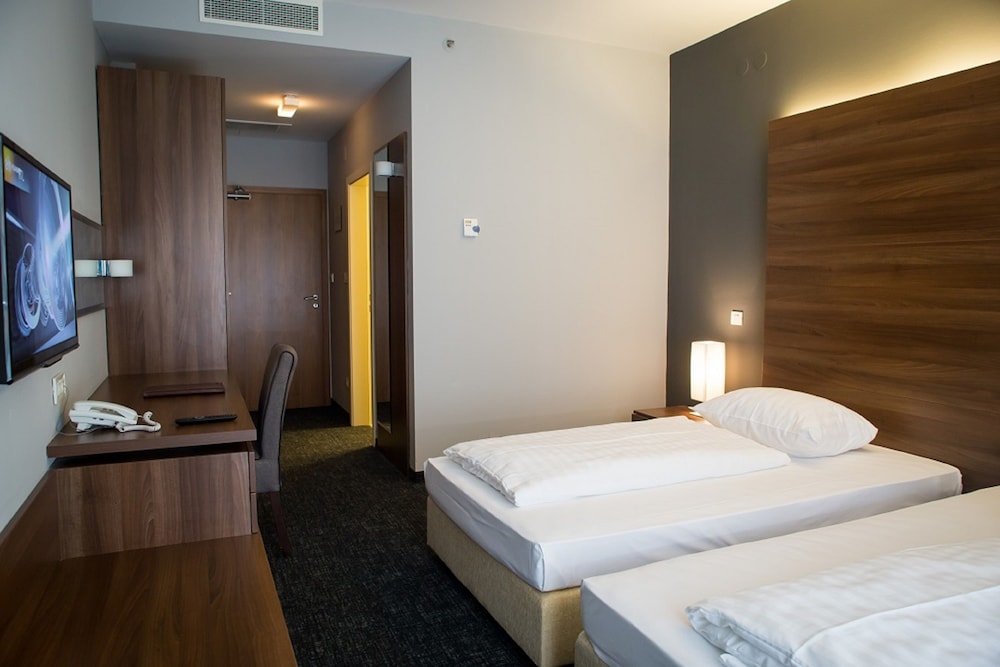 Comfort Twin Room photo 2