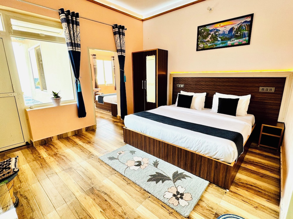 Family Double or Twin Room, City View