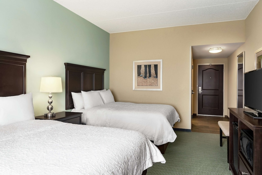 Room, 2 Queen Beds, Non Smoking (With Shower) photo 2