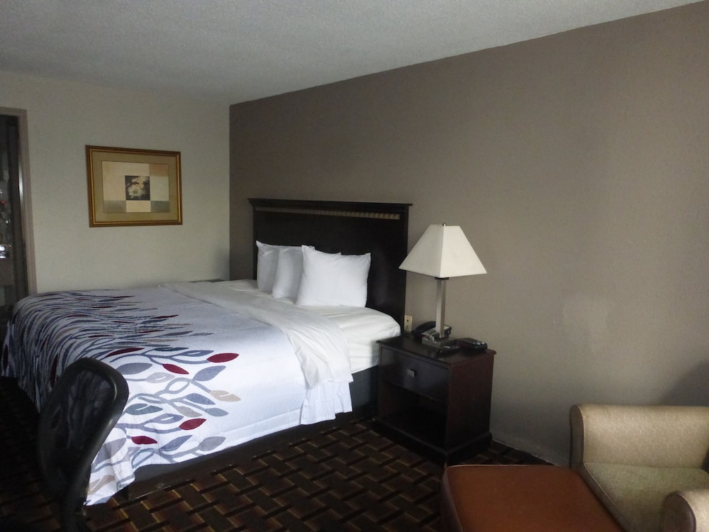 Superior Room, 1 King Bed, Accessible, Non Smoking photo 2