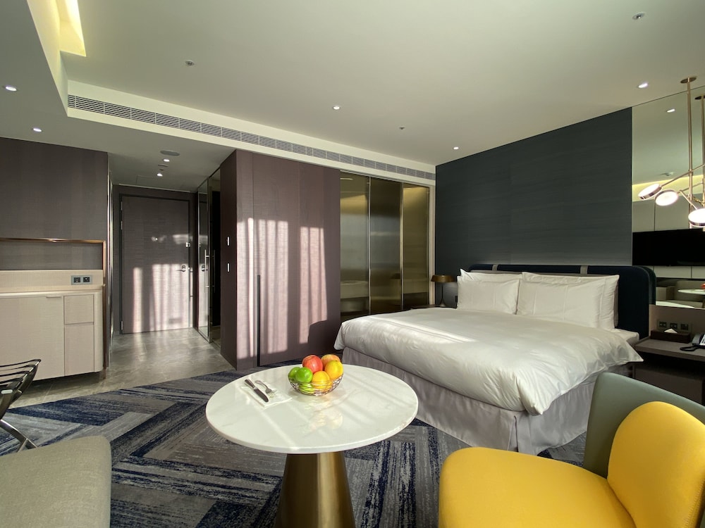 Executive Room (Queen Bed)(11F-15F) - Photo 4