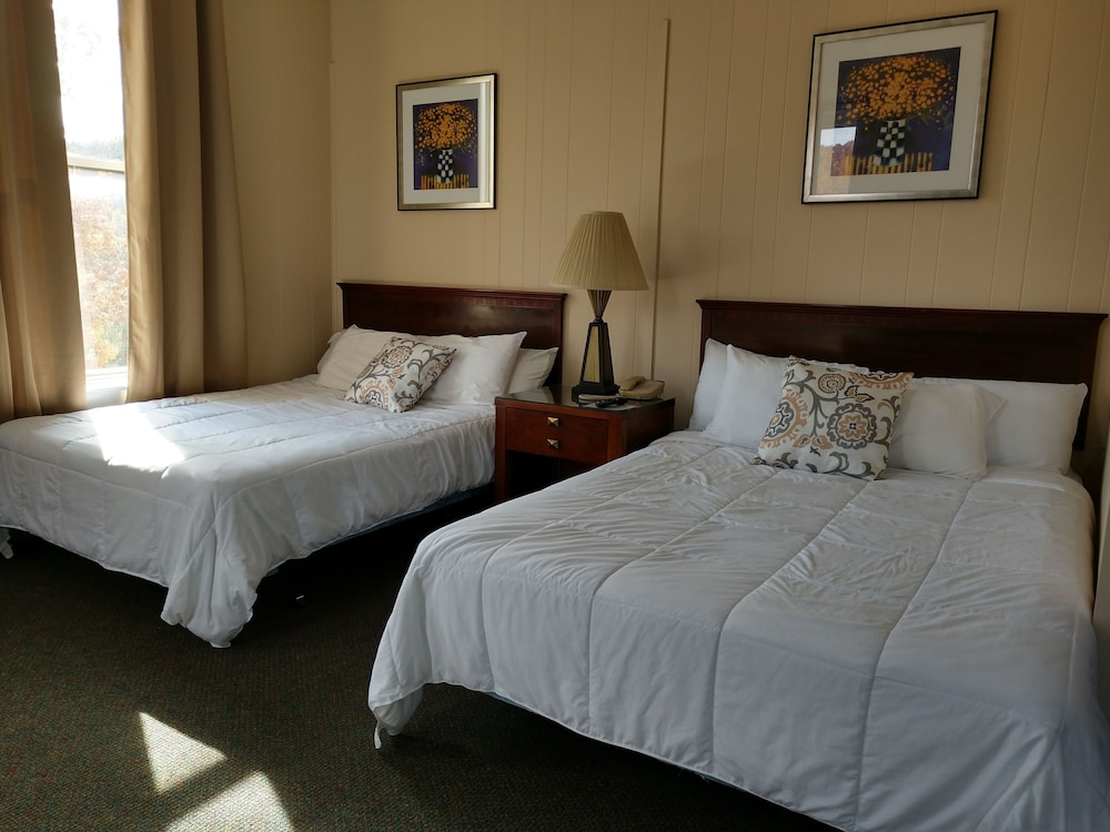 Standard Room, 2 Double Beds photo 1