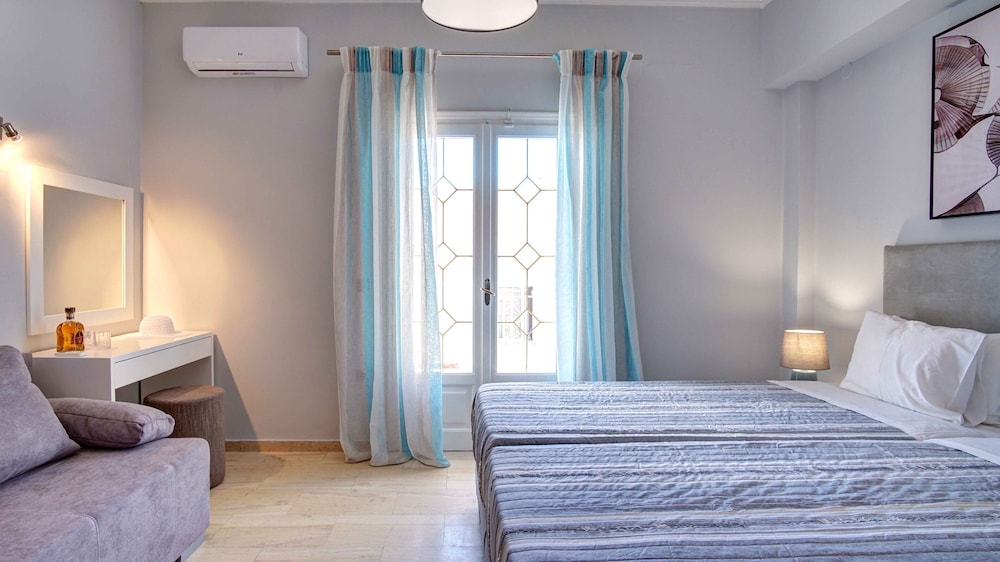 Family Studio, Partial Sea View