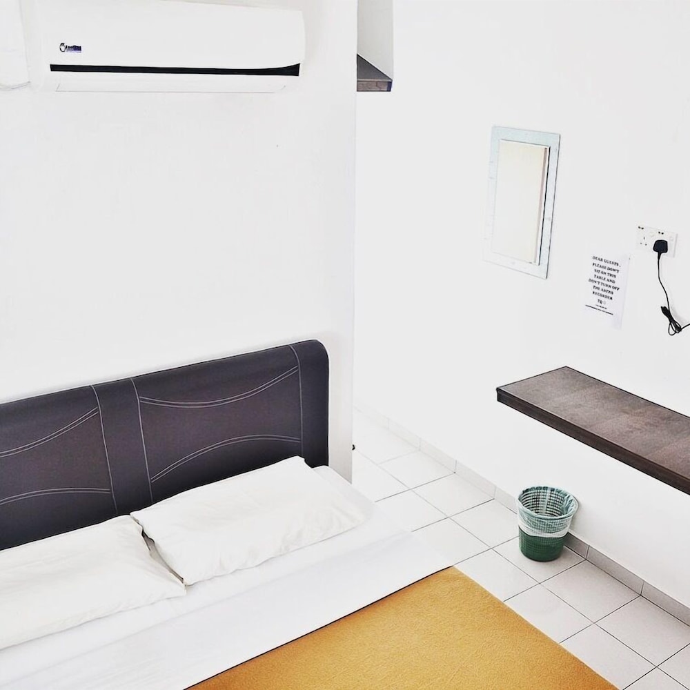 Standard Room photo 2