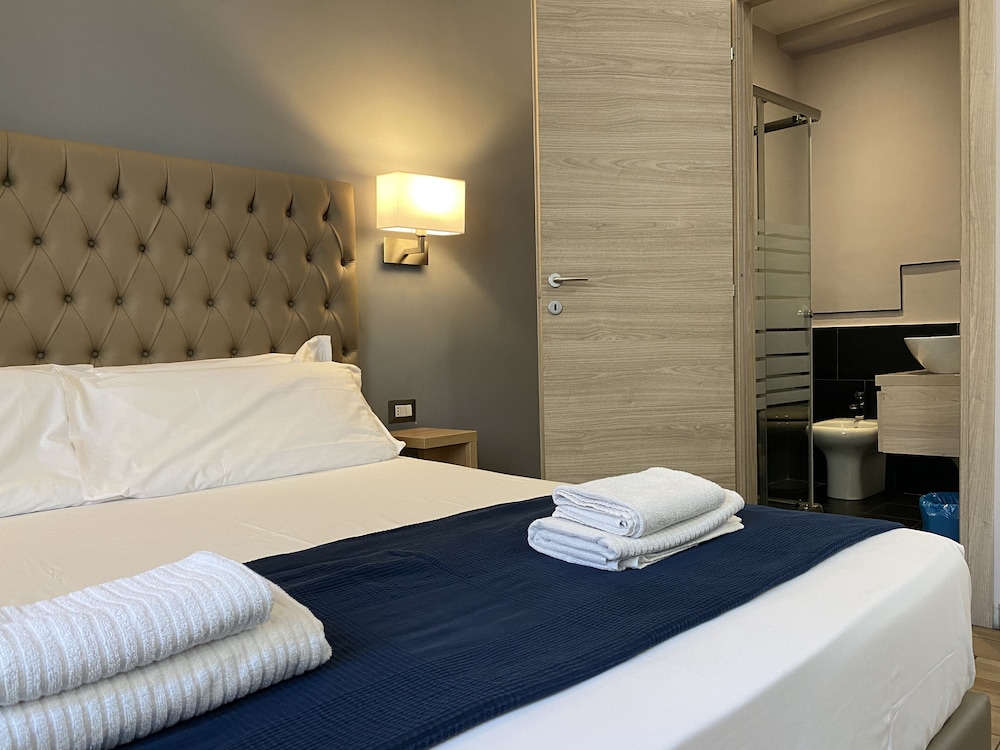 Double Room, Private Bathroom photo 2