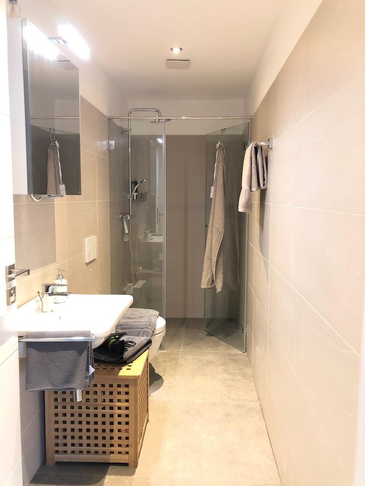 Deluxe Apartment, Private Bathroom photo 2