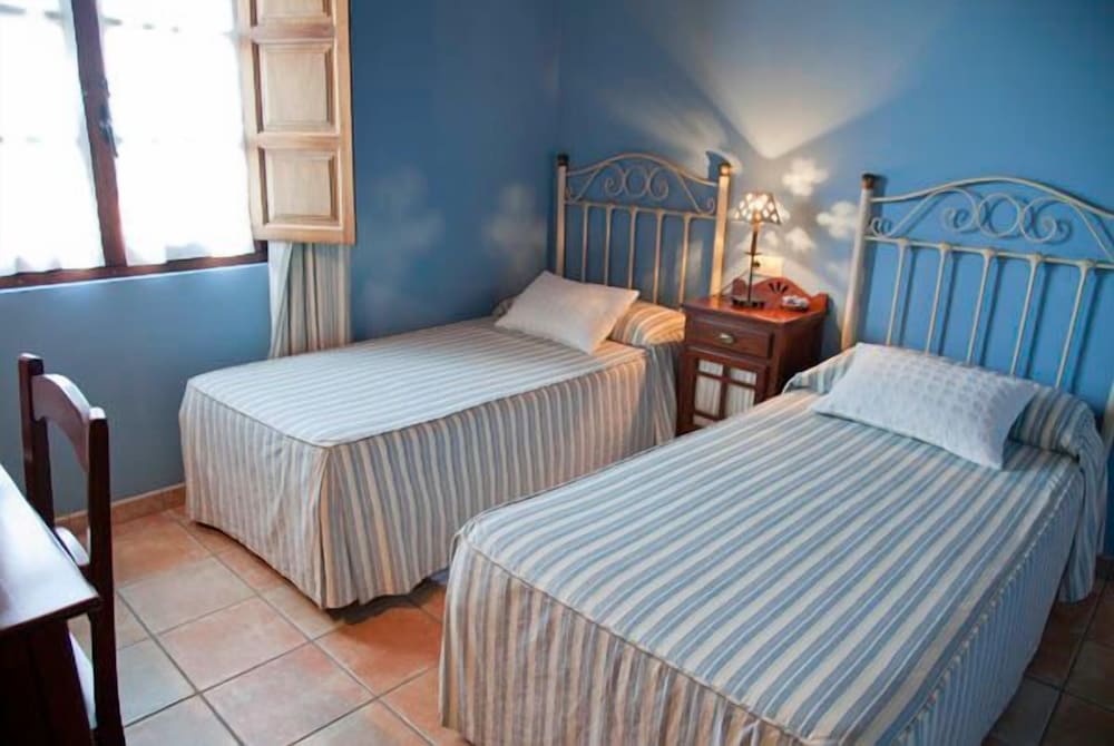 Double Or Twin Room photo 3