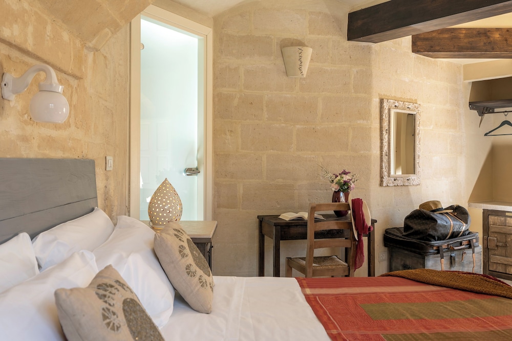 Traditional Double Room, City View - Photo 3