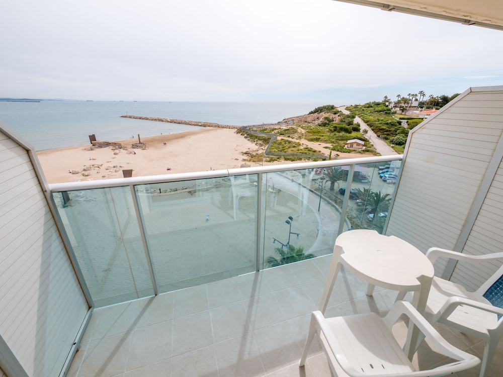 Double Room, Sea View - Photo 6