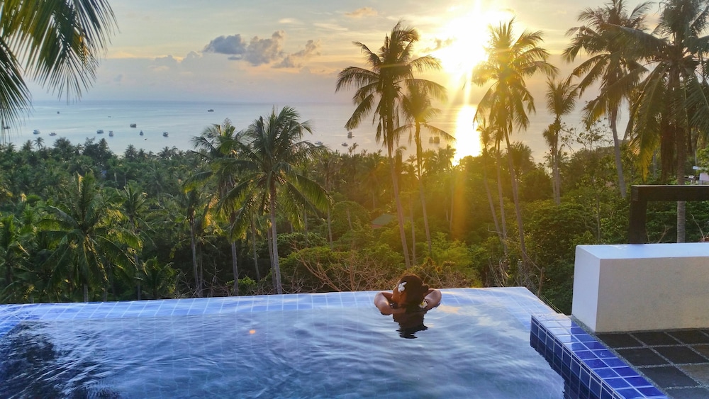2-Bedroom Pool Villa photo 2