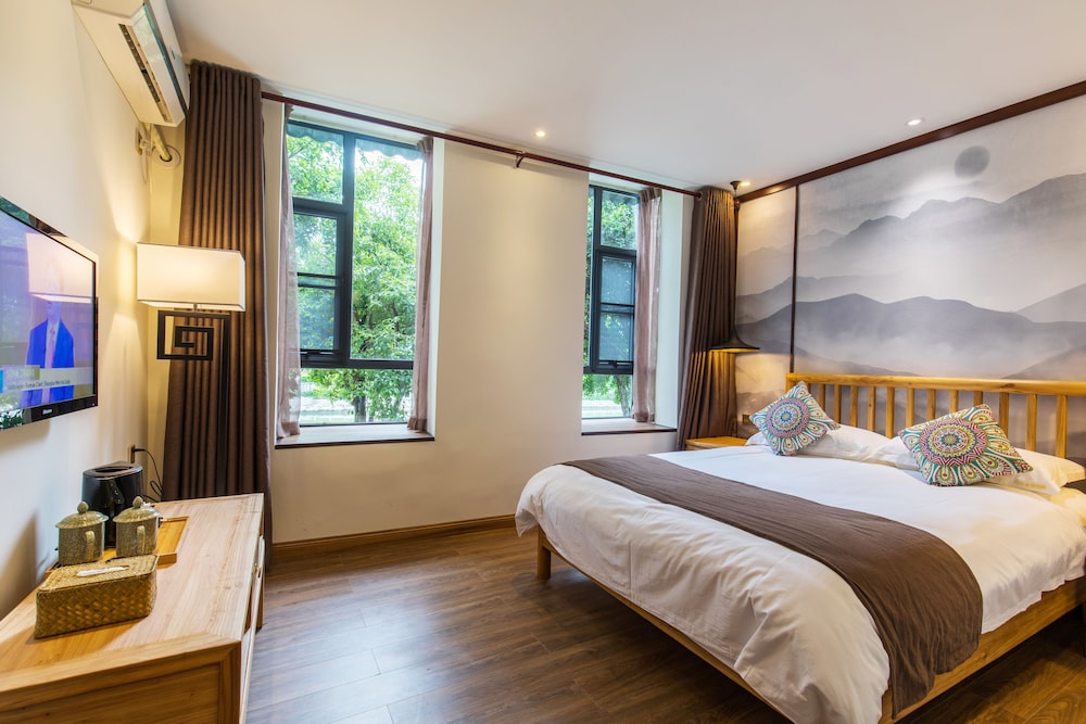 Signature Studio Suite photo 1