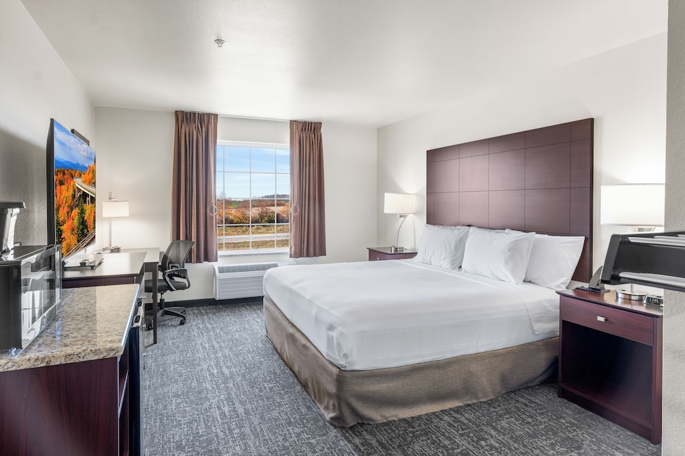 Room, 1 King Bed (Guestroom) - Photo 1