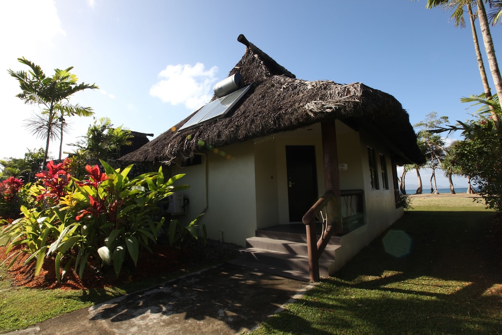 Beach Front Villa photo 13