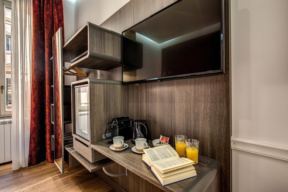 Deluxe Double or Twin Room photo 3