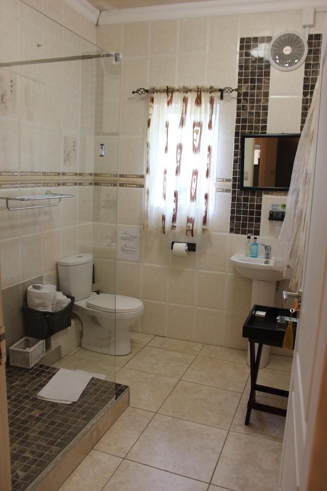 Standard Single Room (Silvermine) photo 2