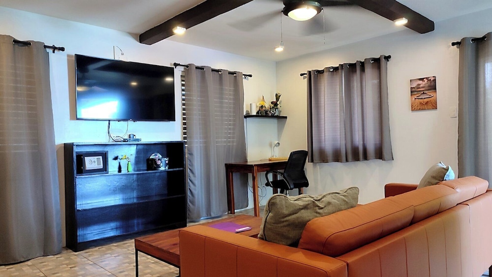 Executive Single Room, 1 King Bed, Garden View photo 3