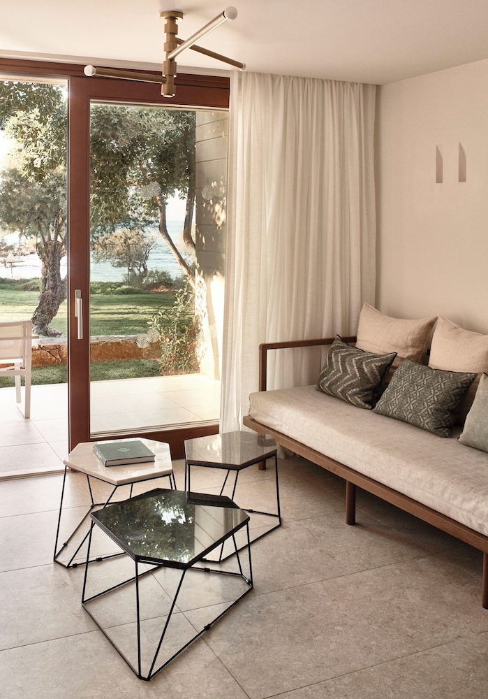 Junior Suite (Sea Front)