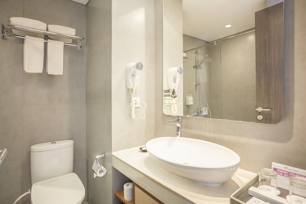 Junior Double Room, 1 Bedroom, Partial Sea View photo 2