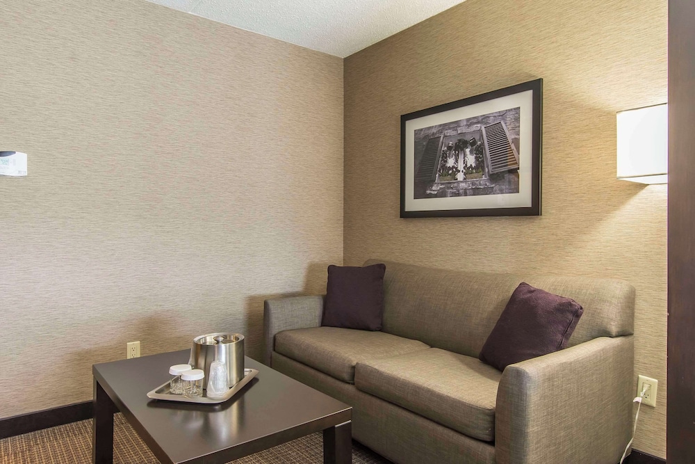 Suite, Non Smoking - Photo 3