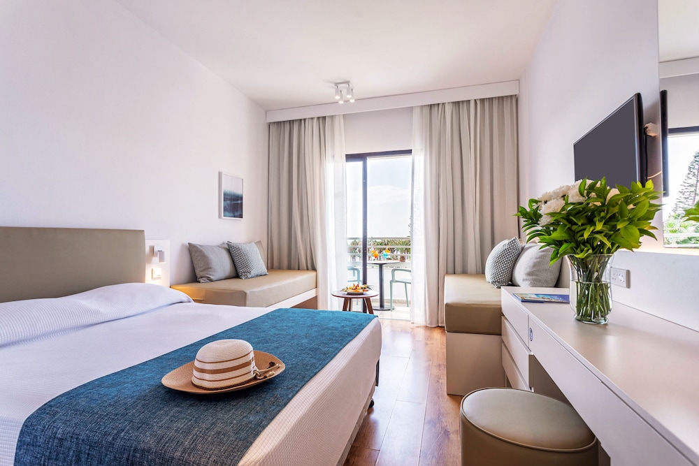 Four-bedded Room with Sea view - Photo 11