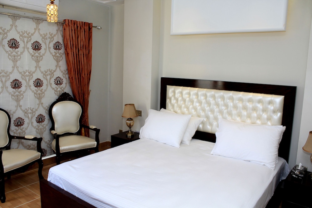Executive Suite photo 3