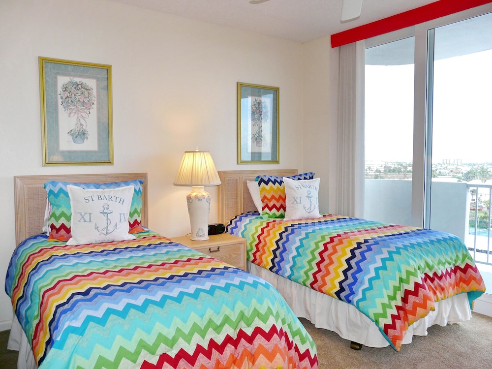 Condo, Multiple Beds (Admiralty House 806 South) photo 3