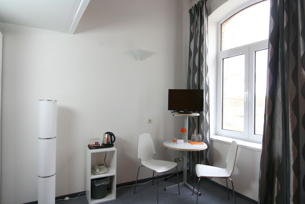 Basic Double Room photo 3