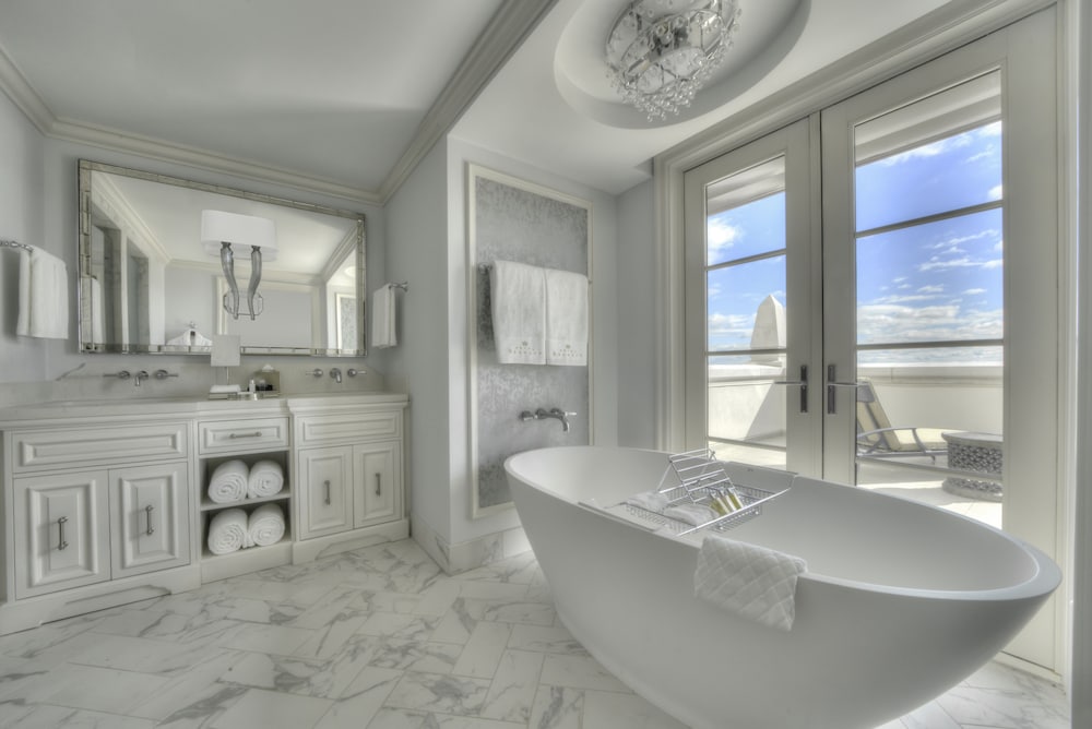 Premier Room, 1 King Bed, Terrace