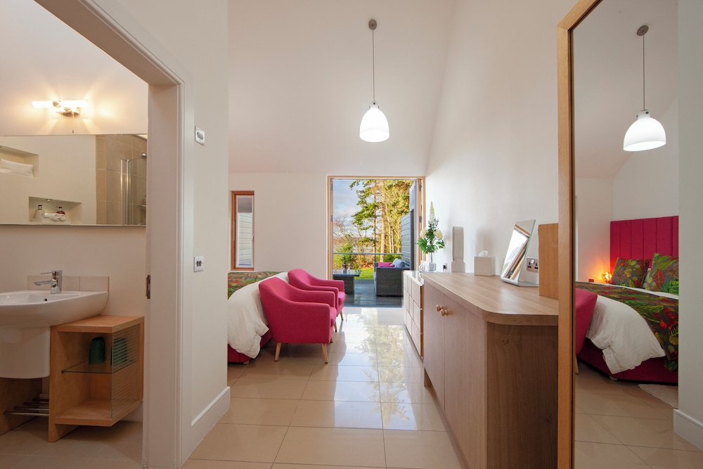 Executive Room, 1 King Bed, Sea View photo 2