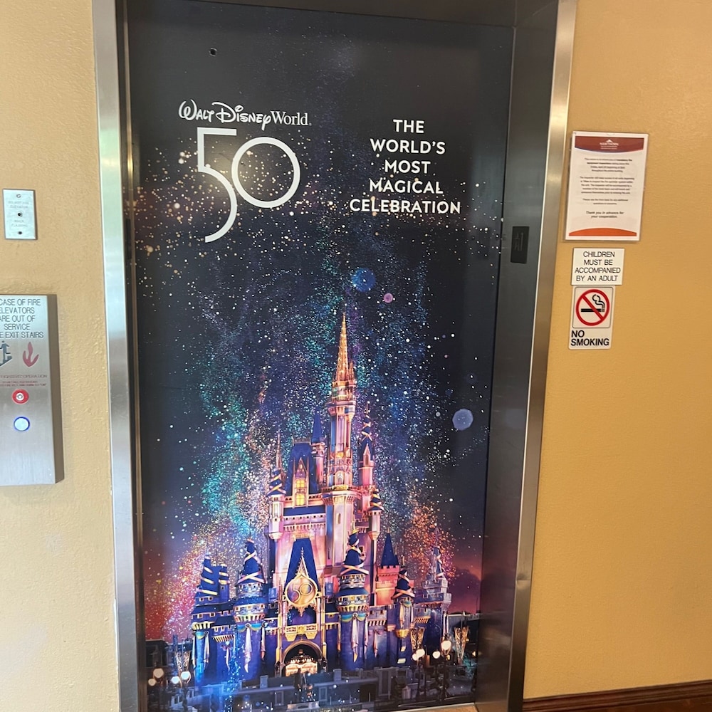 Free Shuttle 2 Queen Disney Area, Photo 15
